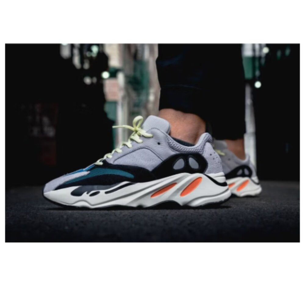 Yeezy Adidas Boost 700 Wave Runner - POOR CONDITION - Picture 2 of 9